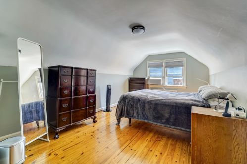 656 Avenue A, Bayonne NJ  07002-1801 exterior