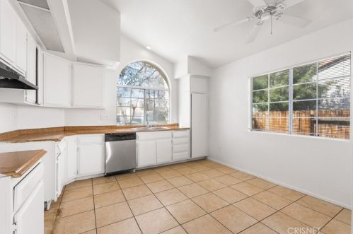 44920 Calston Ave, Lancaster CA  93535-1105 exterior