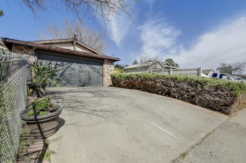 4117 Strathmore Way, North Highlands, CA 95660-2840