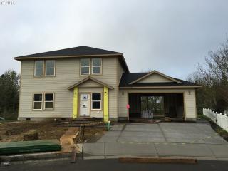 162 Vista Lake St, Oakland, OR 97462-8705