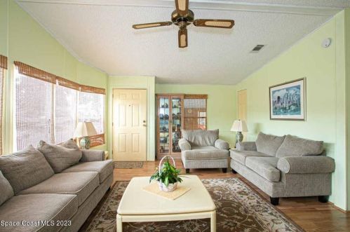 1123 Sabal Palm Ln, Sebastian, FL 32976-6705