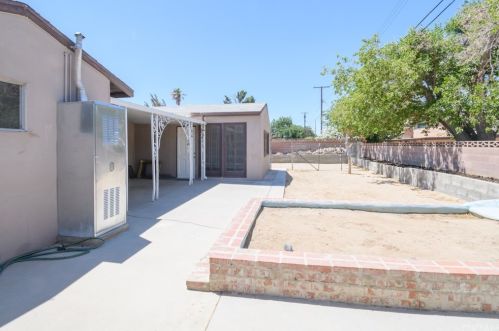 44853 5, Lancaster CA 93535-2640 exterior