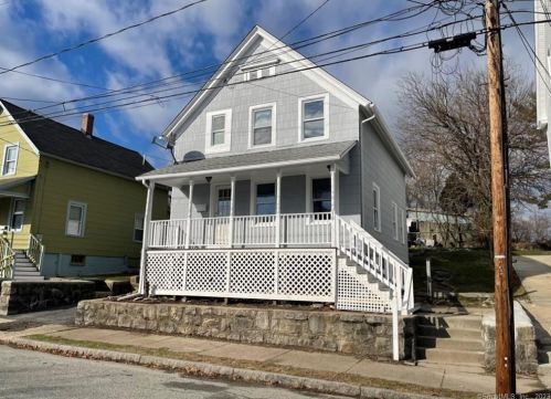 10 Cliff St, United States Coast Guard Ac CT  06320-5402 exterior