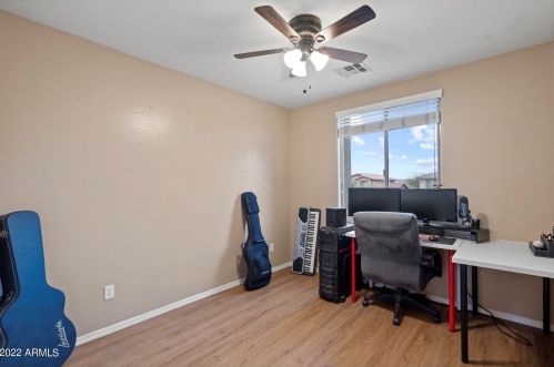 5014 6 St, Phoenix AZ 85012-1311 exterior