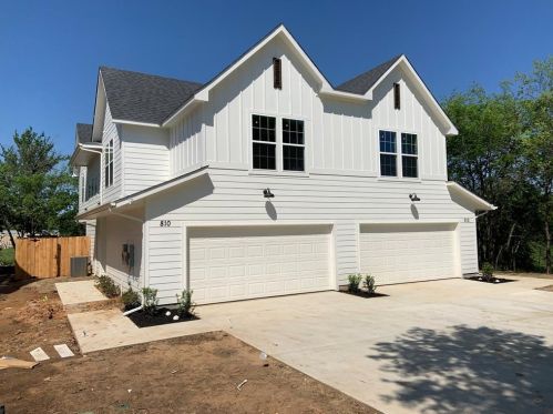 810 Dover St, Pilot Point TX  76258-2655 exterior