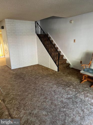 11837 Academy Rd, Philadelphia, PA 19154-2642