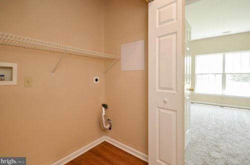 222 Huntington Ln, Easton PA  18040-8485 exterior