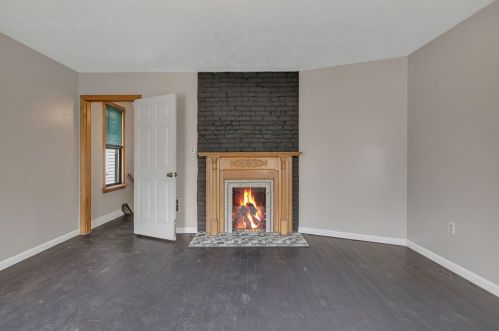 307 Maplewood Ave, Ambridge PA 15003-2519 exterior