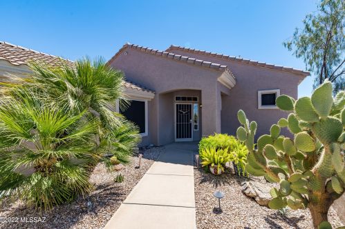 5271 Winding Desert Dr, Marana, AZ 85658-4041