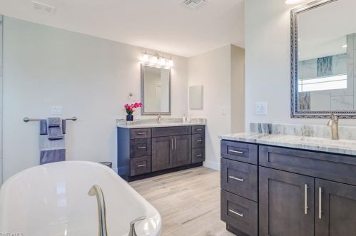 2227 2 Ter, Cape Coral FL  33990-1024 exterior