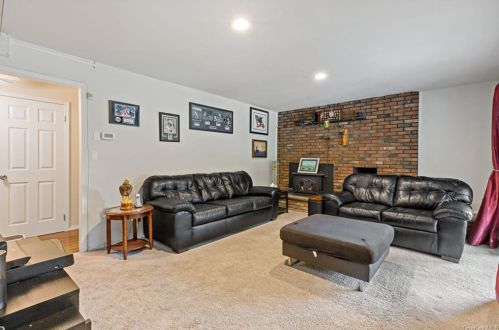 335 Somerston Rd, Yorktown Hgts NY  10598-2225 exterior
