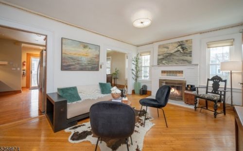 194 Harrison Ave, Montclair, NJ 07042-1653