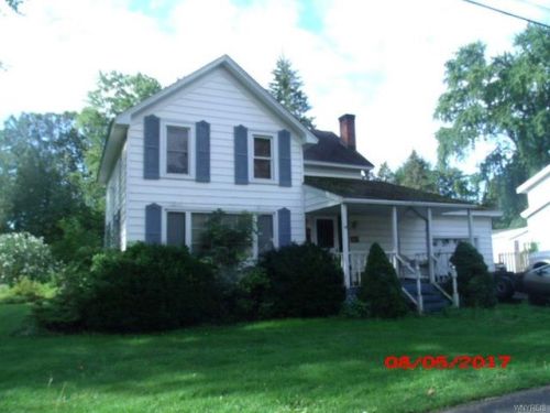 144 Eagle St, Lyndonville, NY 14098-9764