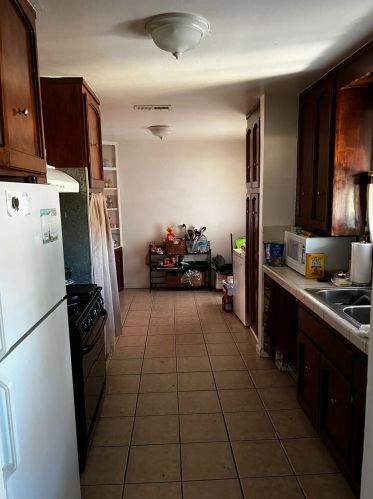 124 Hunter Ave, Oakland, CA 94603-2031