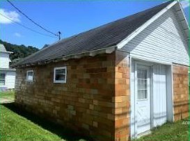 443 Chestnut St, Nelsonville, OH 45764-1461
