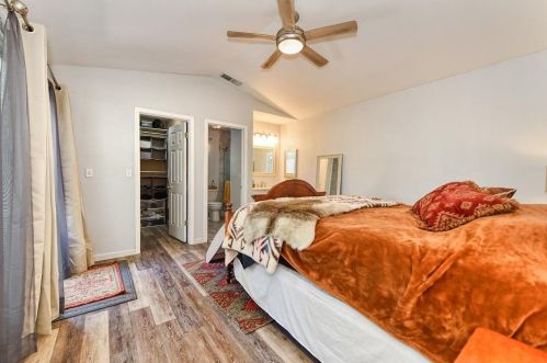 374 Bright Day Dr, Woodland CA  95695-6666 exterior