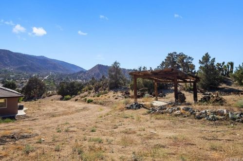 2676 Mustang Ln, Wrightwood CA  92397 exterior