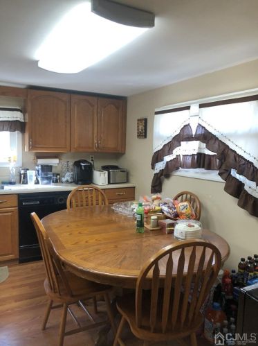 21 Farless Ave, Old Bridge NJ  08857-1212 exterior
