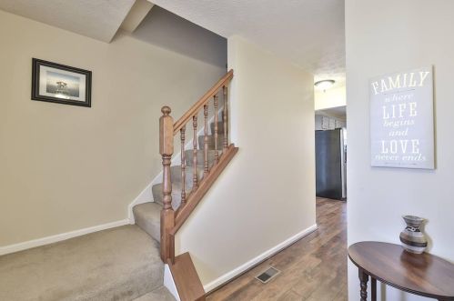 1205 Mesa Dr, Covington KY 41018-3812 exterior