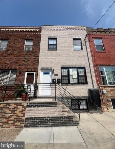 2029 18th St, Philadelphia PA  19121-2347 exterior