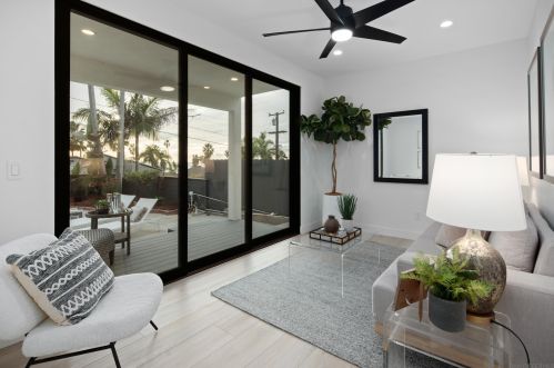 4525 Alhambra St, San Diego CA  92107-4018 exterior