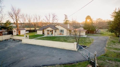 24381 Old 44 Dr, Millville, CA 96062-9741
