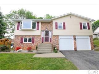 14 Devon Dr, Easton, PA 18045-2502