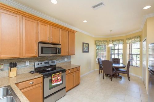 307 Cedar Falls Dr, Ruskin FL  33572-3118 exterior