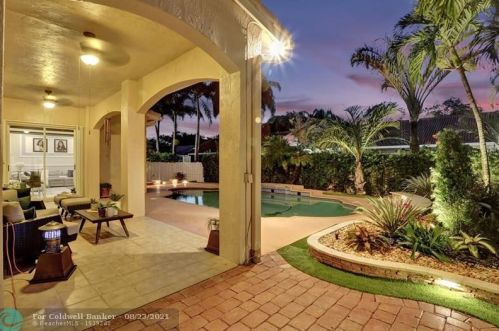 13451 21st St, Hollywood FL  33027-2671 exterior