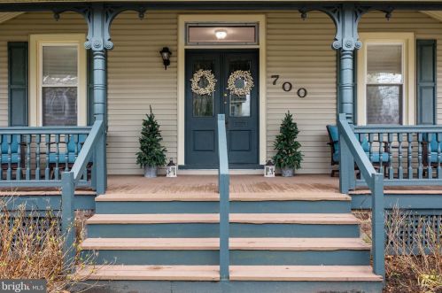 700 Main St, Riverton, NJ 08077-1704