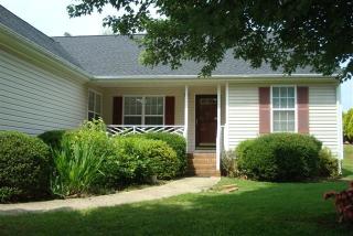 4811 Prestbury Dr, Greensboro NC  27455-1406 exterior