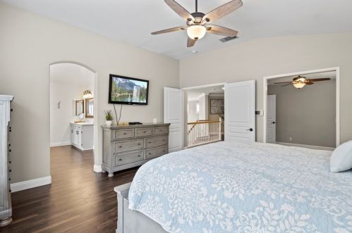 30411 Star Canyon Pl, Santa Clarita CA  91384-4712 exterior