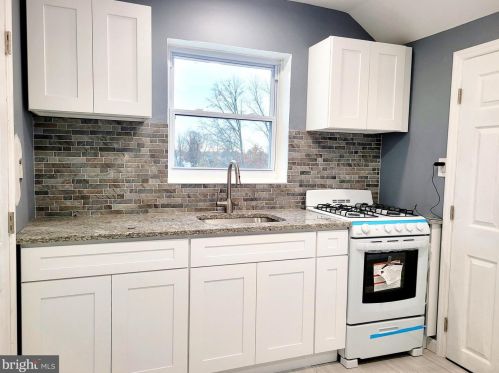 20 Kendall Blvd, Camden NJ  08107-1512 exterior