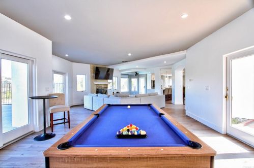47480 Sandia Creek Dr, Temecula CA  92590-4129 exterior