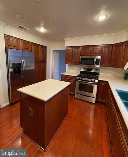 1408 Golf Course Dr, Bowie MD  20721-2330 exterior