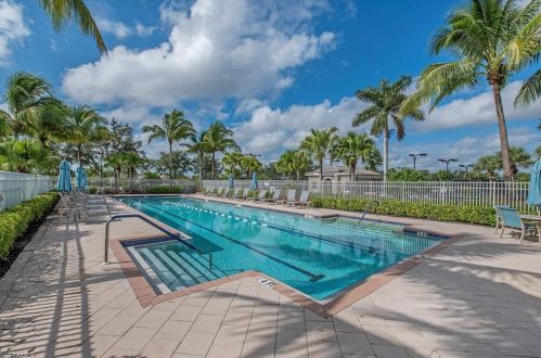 15387 Upwind Dr, Bonita Springs FL  34135-8588 exterior