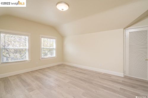 534 25th St, Oakland CA  94606-4145 exterior