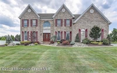 231 Round Hill Dr, East Freehold, NJ 07728-8218