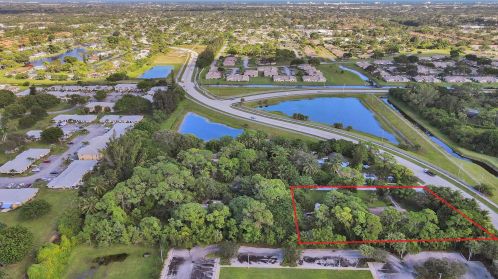 5675 Sims Rd, Delray Beach, FL 33484-2509