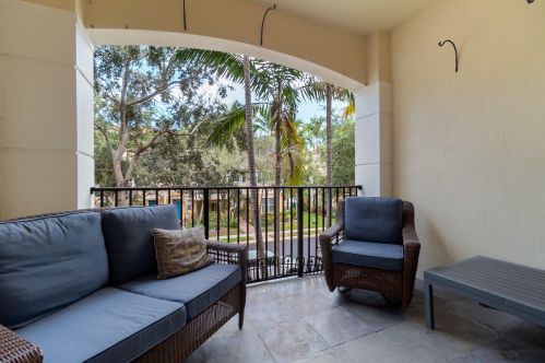 2870 Oasis Dr, Boynton Beach FL  33426-8665 exterior