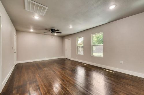 4220 Lisbon St, Fort Worth TX  76107-6419 exterior