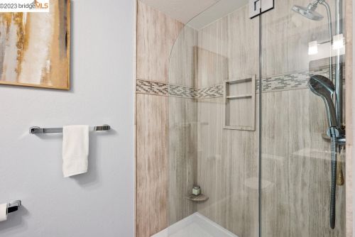 161 Holiday Hills Dr, Pacheco CA  94553-4211 exterior