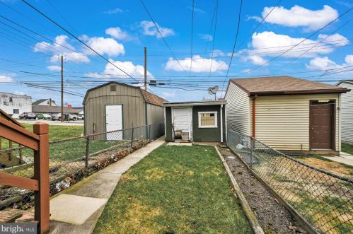 2029 Walnut St, Ashland PA  17921-1611 exterior