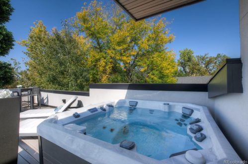 376 Gilpin St, Denver CO 80218-2523 exterior