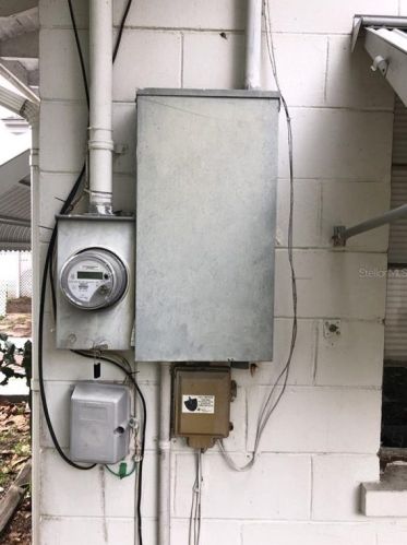 516 Disston Ave, Tavares FL  32778-2711 exterior