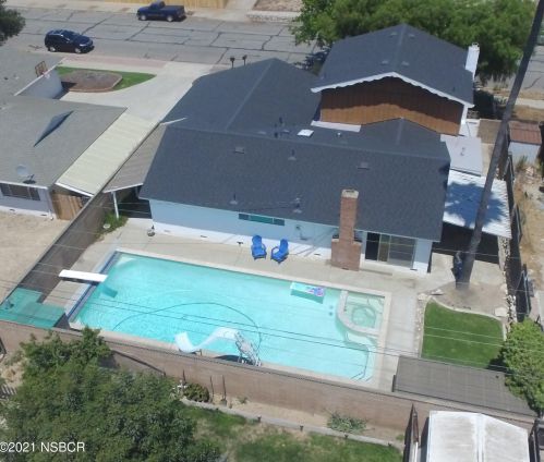 340 Wilshire Ln, Santa Maria CA  93455-2050 exterior