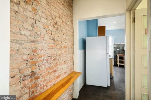 7317 Bryan St, Philadelphia PA 19119-1634 exterior