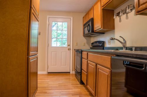 6114 Walnut Ct, Florence KY  41042-1333 exterior