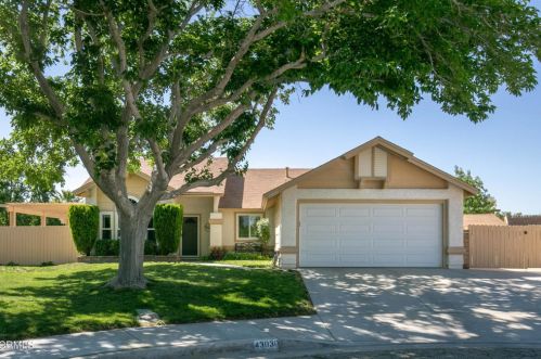 43030 Victorville Pl, Lancaster CA  93534-8805 exterior