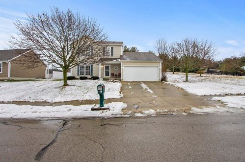 401 Highview Dr, Bellefontaine OH  43311-9145 exterior